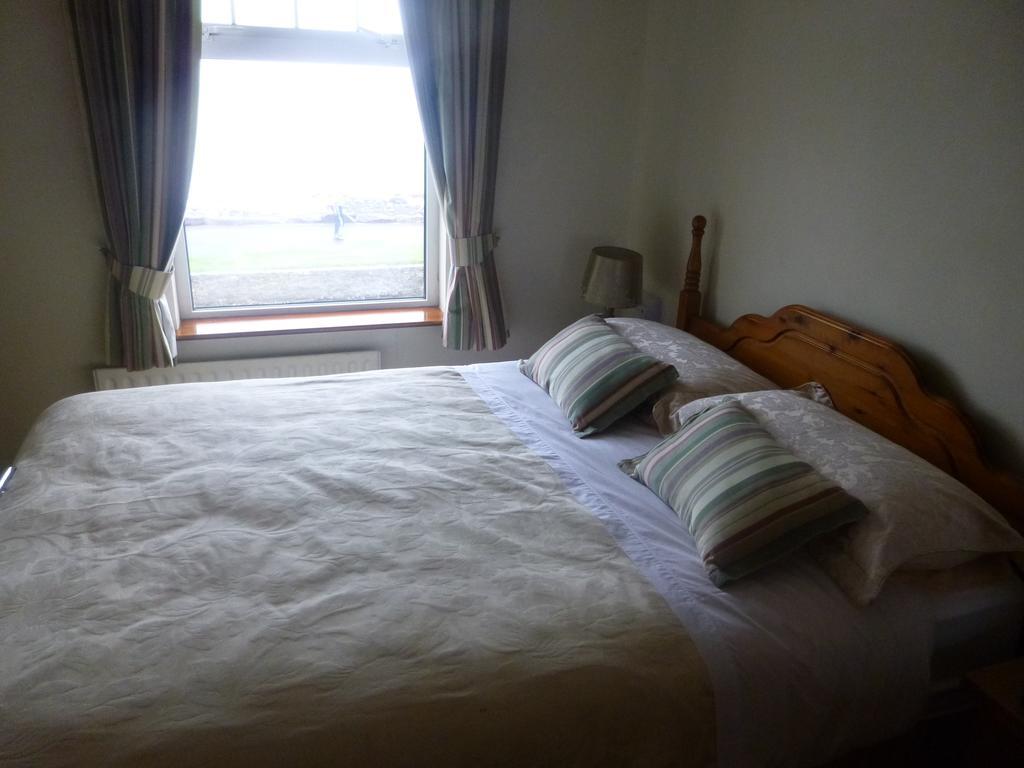 Clifford'S Ocean View B&B Waterville Bilik gambar