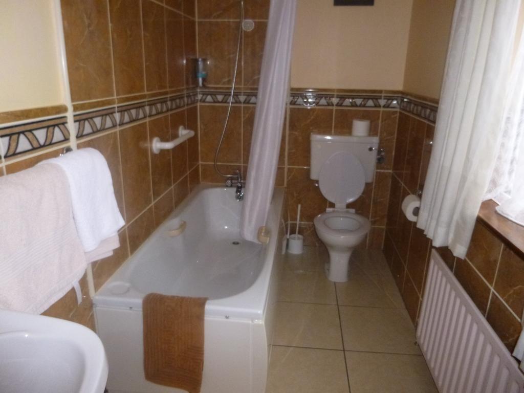 Clifford'S Ocean View B&B Waterville Bilik gambar