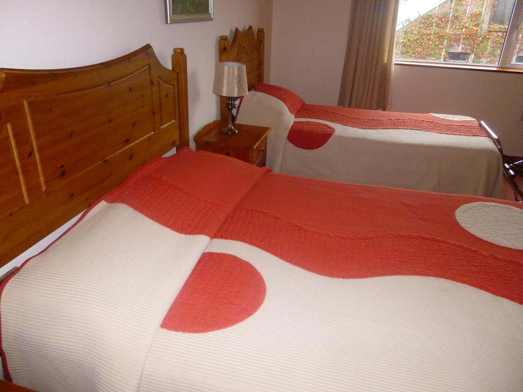 Clifford'S Ocean View B&B Waterville Bilik gambar
